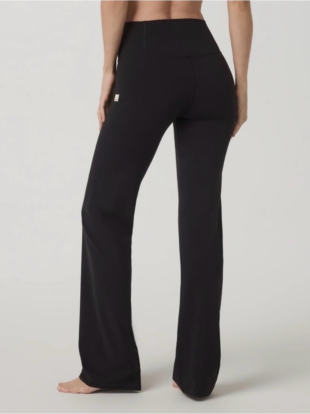 Vuori All The Feels Straight Leg Pant - Picture 2 of 6